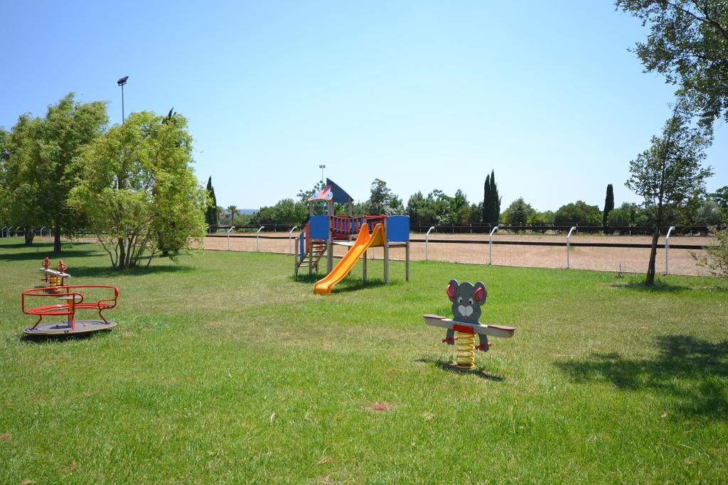 Amaregold Tenuta La Baronessa Resort Tuglie Exterior foto